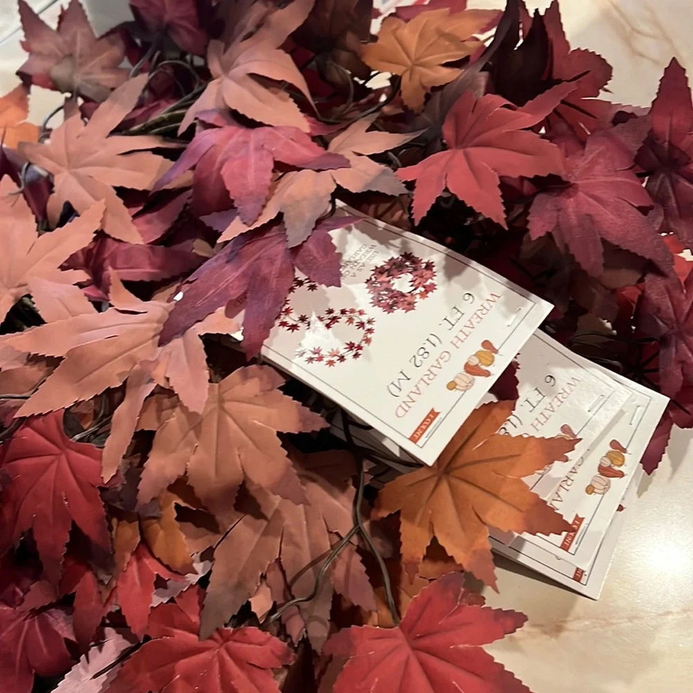 NWT 4pks of 6ft Red/brown/orange Leaf wreath Garland (24ft Total)